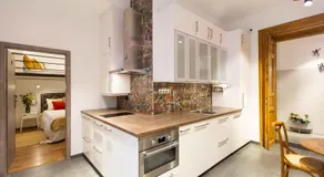 Premium Rooms by Hi5 - Style at the Comedy Theater - Image 2