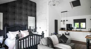 Open plan Stylish Apartment in rural Kent - Image 2