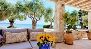 Villa Teresa Luxury Suites - Image 4
