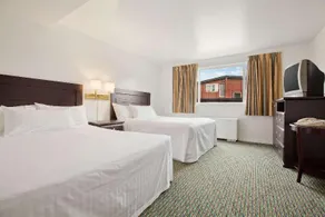 Travelodge by Wyndham Prince Albert - Image 5