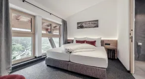 Apartamento con sauna y terraza | Perfecto para el trabajo en remoto - Image 2
