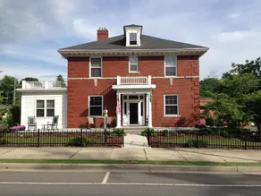 The Collins House Inn Bed & Breakfast - Image 3