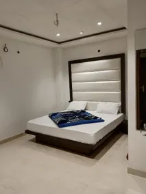 Hotel Star Inn - Image 3