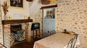 Charmant Gîte au Calme près de Pithiviers avec Jardin et Terrasse - Image 4
