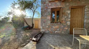 Petres old village house - Image 2
