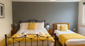 The Dolphin Hotel - Image 2