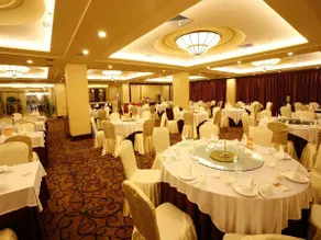 Grand Metropark Hotel Shandong - Image 5