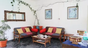 Zhim Zhim Guest House - Image 2