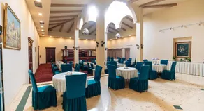 Sayohat Hotel - Image 2