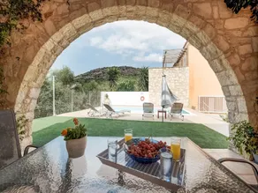 Villa in Kalamitsi near White Mountains - Image 3