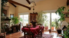 Chambre privée avec piscine et jardin | Adaptée au travail à distance - Image 4