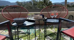 Superbe appartement sur le port, jacuzzi, piscine - Image 4