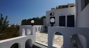 Villa Kavallaris & Apartments - Image 4
