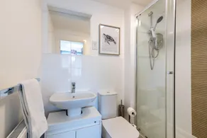 Prime location 3 bed House - Image 3