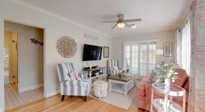 Coral Cottage - Image 2