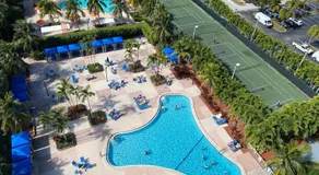 Sunny Isles, beach life! Parking included - Image 5