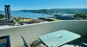 Waterfront Apartment in the Heart of Gosford - Image 5