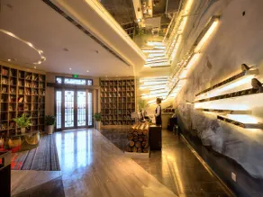 Qingdao Tired Bird Hotel - Image 3
