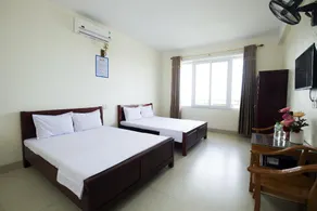 Loan Ngạn Hotel Hải Hòa - Image 2