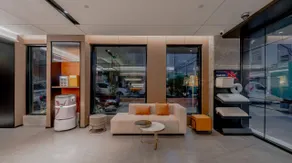 Home Inn Plus - Shanghai Bund Nanjing Road Pedestrian Street - Image 3