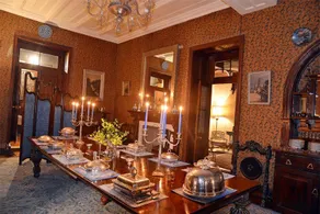 Chapslee Hotel - Image 2