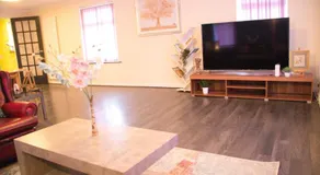 Simlar Luxury Stay, Parking, Wi-Fi, Basketball Court - Image 2