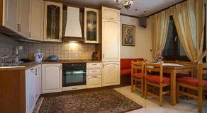 Luxury Traditional Villa - Image 5