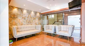 Hotel Landmark Aura - Image 3