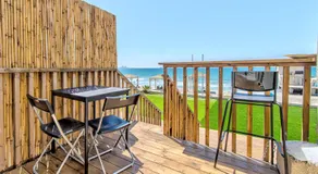 בית חוף מושלם עם גקוזי ומרפסת - Beachside Bliss W jacuzzi - Image 5