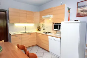 Wohnung mit Grill und beheiztem Pool - Image 5