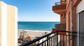 Fuengirola first line sea view - Image 4