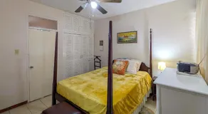 Wellington Manor Townhouse 6 - Image 2