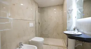 Green Boutique Hotel - Image 5