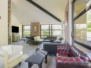 Picturesque villa with swimming pool - Image 4