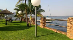 The Holiday House Harties - Image 5