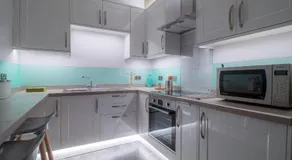 West Highland Apartments 'The Lomond' i hjertet af Milngavie Town Center - Image 2