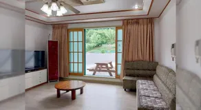 Geoje Queen Motel - Image 2