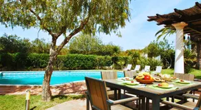 Villa Bogota - Moradia acolhedora com piscina aquecível e BBQ - Image 2