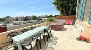 Duplex avec Spa, terrasse vue mer Marseille Calme & Central - Image 4
