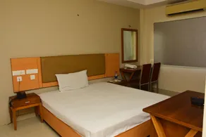 HOTEL KRISHNA RESIDENCY - Image 2