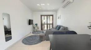 Seaside Comfort Stay Flat - Image 2