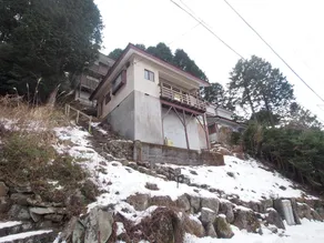 ATAMI COTTAGE 6 PEOPLE WITH FREE PARKING! - Image 2