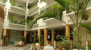 Dhevaraj Hotel - Image 5