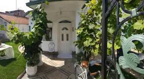 French House - Image 5