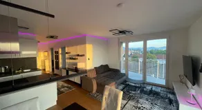 Luxusapartment mit 40 qm Terrasse, E-Parkplatz und Parkplatz - Image 3