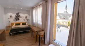 Plaza Mayor Suites & Apartments - Image 2