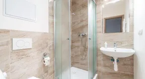 Brand new studio apartment # 42 in brand new building with free parking in the center - Image 5