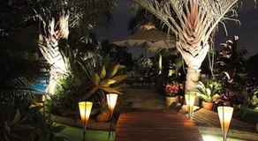 Casa Flora Garden & Pool - Image 4