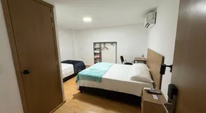 Dadison Plaza Hotel - Image 2