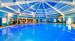 Pocono Mountain Escape - Steps to Lake- Hot Tub - Games- 9 Mins to Ski Slopes! - Image 2